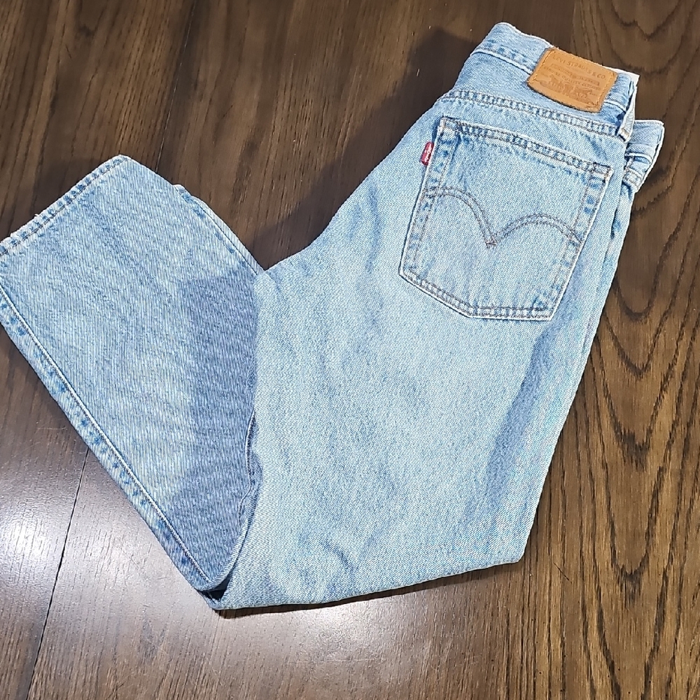 Levi's Classic Light Blue Straight Jeans Size 26